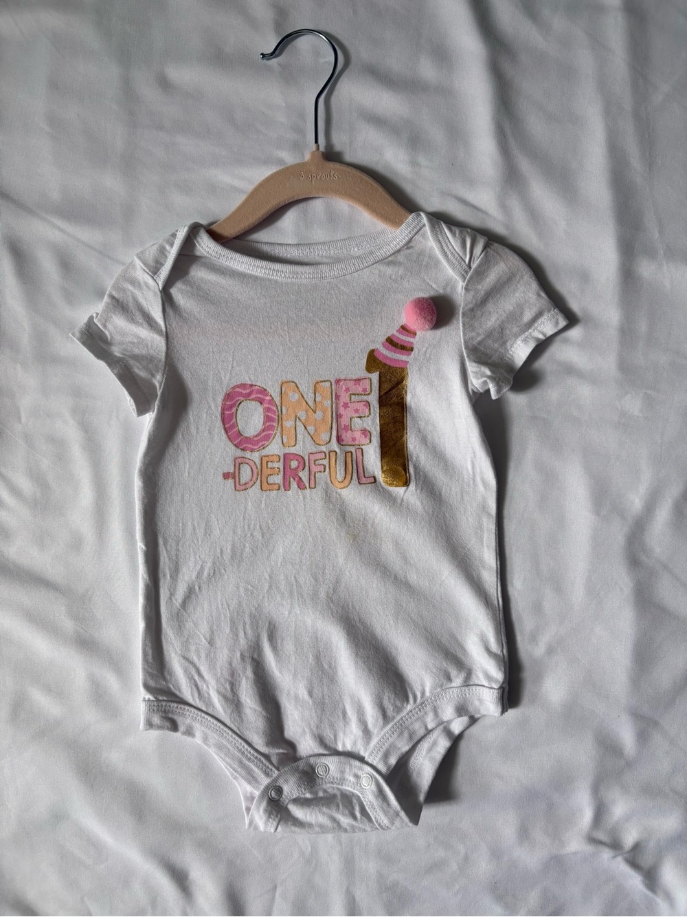 🌸 Baby girl White "One-derful" Short-Sleeve One-Piece Bodysuit
